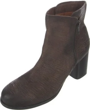 Frye - Image 2