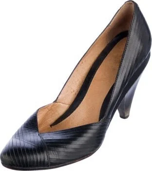 Frye - Image 2
