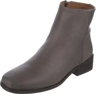 Frye - Image 2