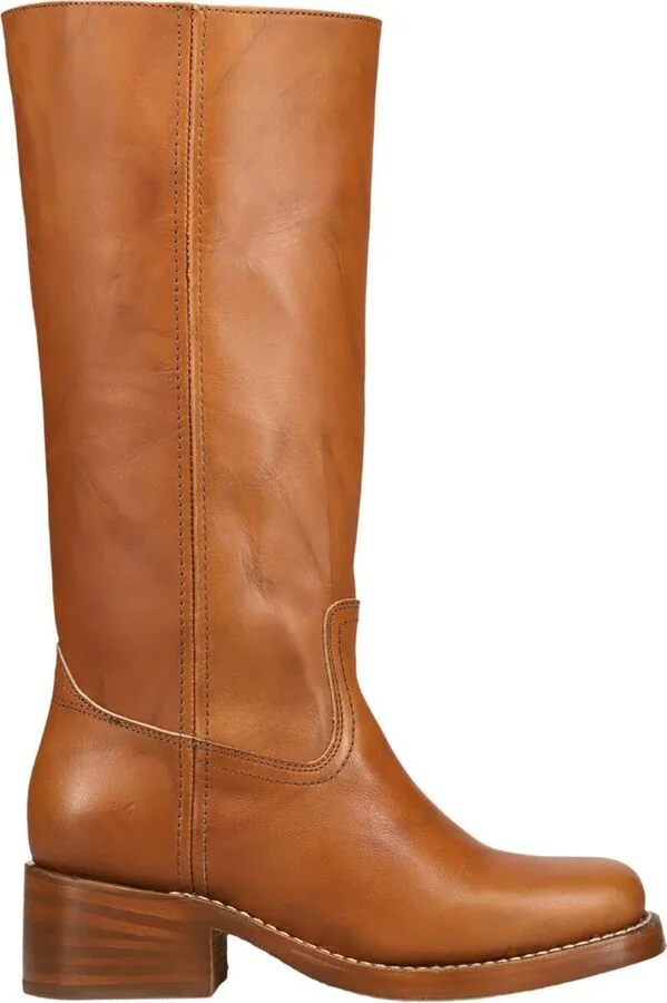 Saddle