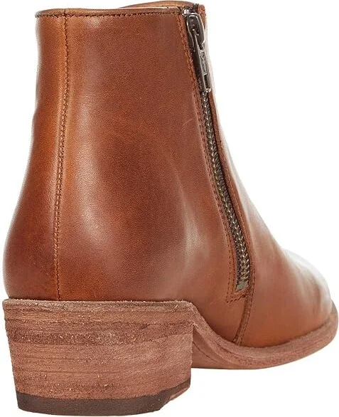 Frye Carson Piping Bootie Women's Boots Caramel Antique Pull Up : 5.5 B - Medium, Leather - Image 4
