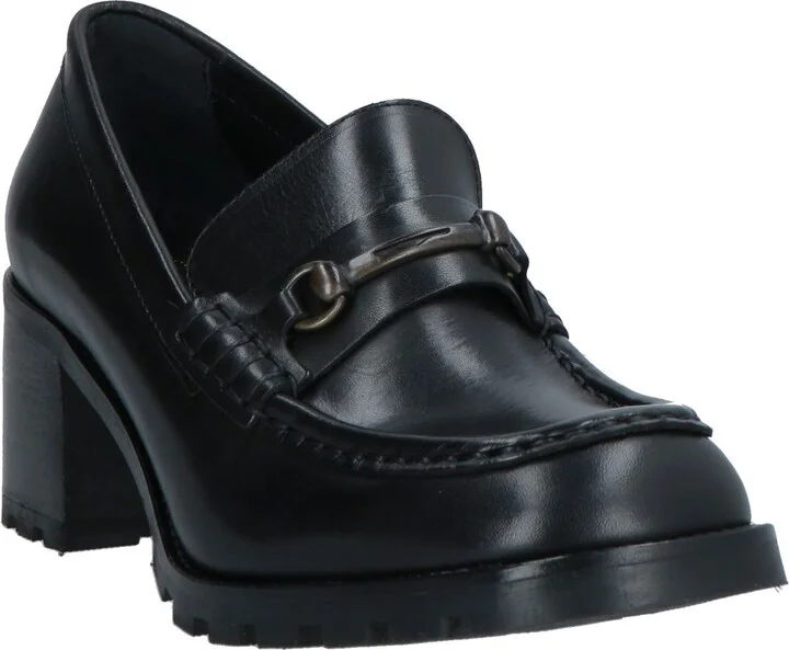 G. h. Bass & Co Woman Loafers - Image 4