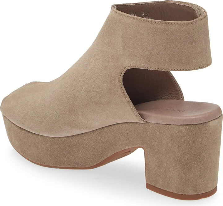Gabby Block Heel Sandal - Image 2