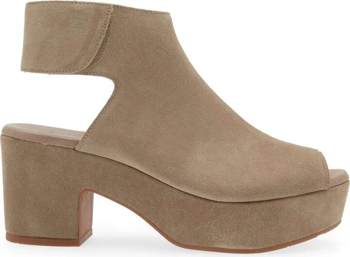 Gabby Block Heel Sandal - Image 3