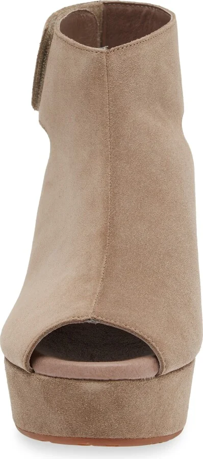 Gabby Block Heel Sandal - Image 4