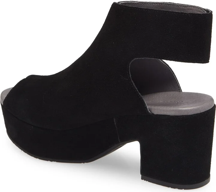 Gabby Block Heel Sandal - Image 8