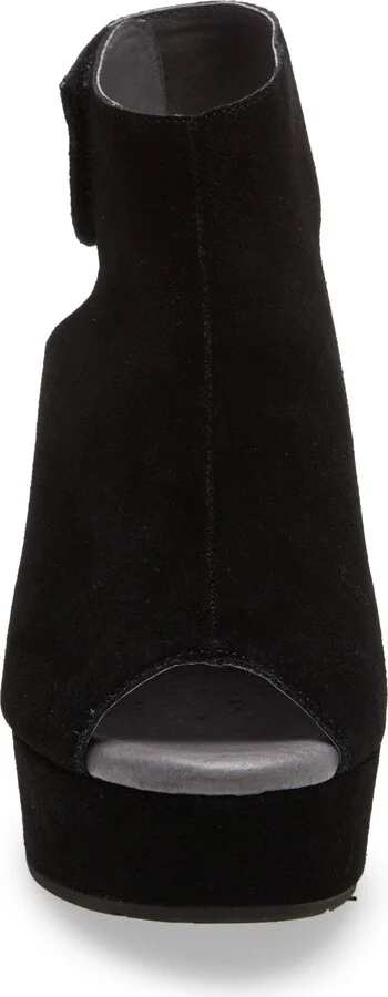 Gabby Block Heel Sandal - Image 10