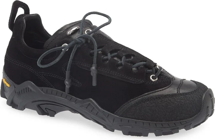Gabe Sneaker