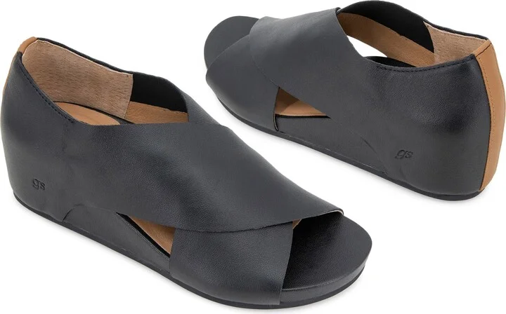 Gainey Hidden Wedge Sandal - Image 8