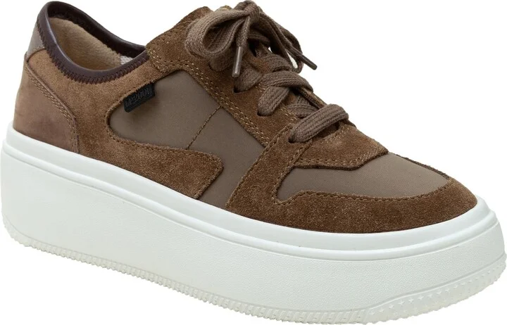 Gains Platform Sneaker