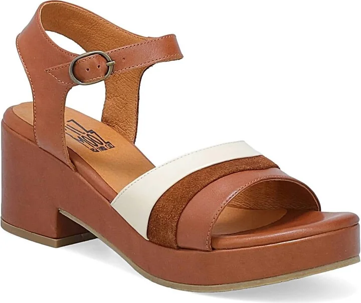 Gala Sandal In Brandy