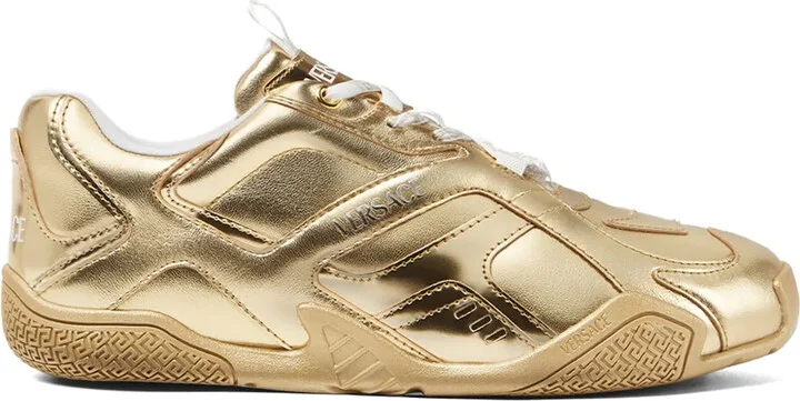 Galaxia sneakers