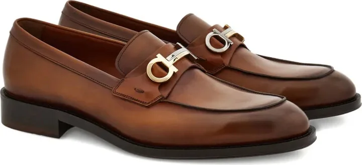 Gancini buckle loafers - Image 2