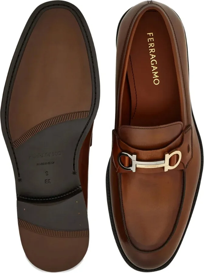 Gancini buckle loafers - Image 5