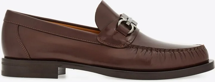 Gancini Horsebit-Plaque Loafers in Leather
