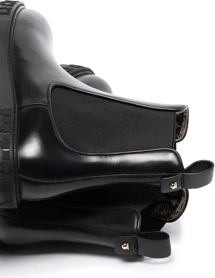 Gancini logo detail Chelsea boots - Image 2