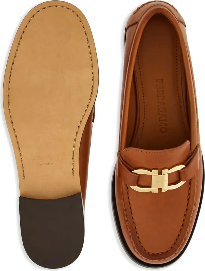 Gancini-plaque leather loafers - Image 5