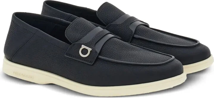 Gancini-plaque leather loafers - Image 2