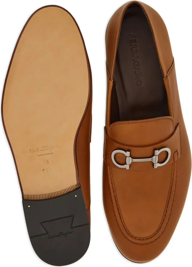 Gancini-plaque leather loafers - Image 5