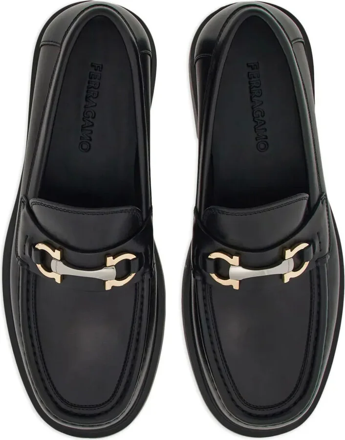 Gancini-plaque leather loafers - Image 4
