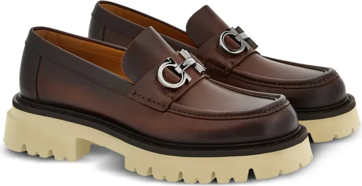 Gancini-plaque leather loafers - Image 2
