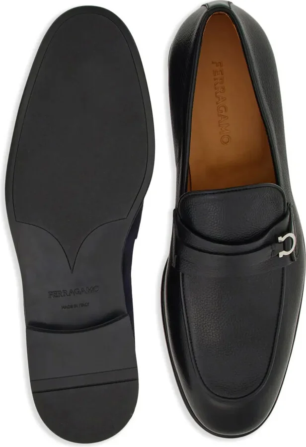 Gancini-plaque leather loafers - Image 5