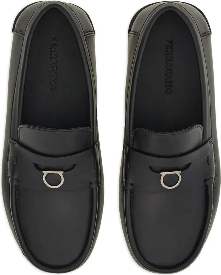 Gancini-plaque leather loafers - Image 4