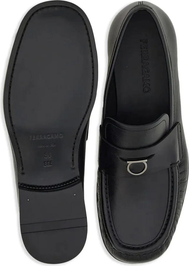 Gancini-plaque leather loafers - Image 4