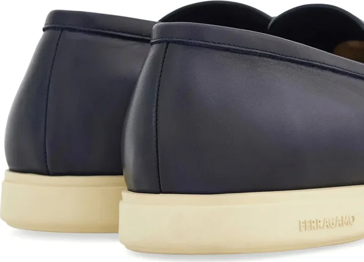 Gancini-plaque leather loafers - Image 3