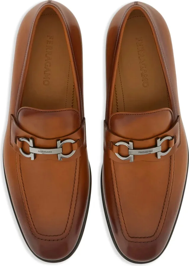 Gancini-plaque leather loafers - Image 4