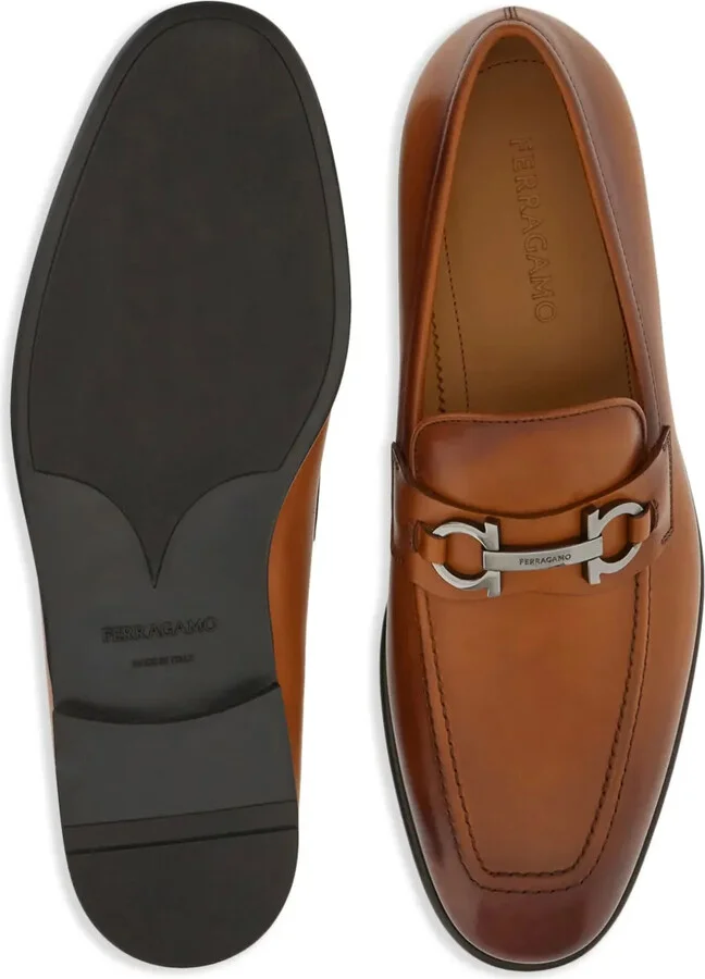 Gancini-plaque leather loafers - Image 5