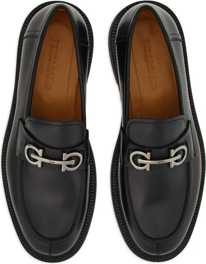 Gancini-plaque leather loafers - Image 4