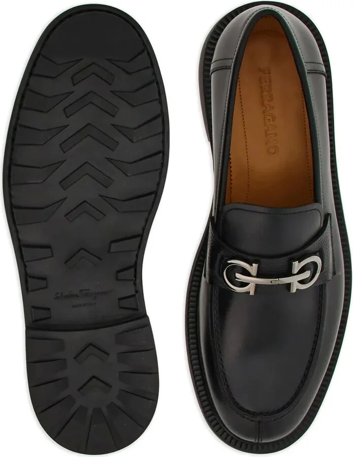 Gancini-plaque leather loafers - Image 5