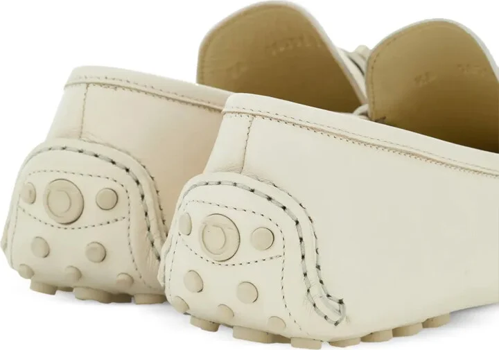 Gancini-plaque leather loafers - Image 3