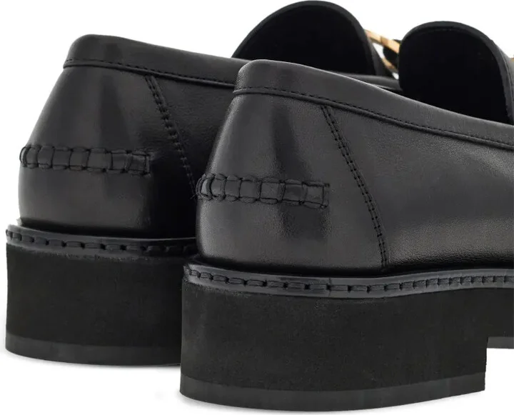Gancini-plaque leather loafers - Image 3