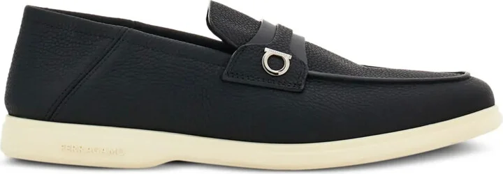 Gancini-plaque leather loafers