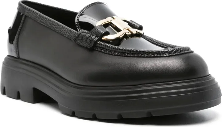 Gancini-plaque loafers - Image 2