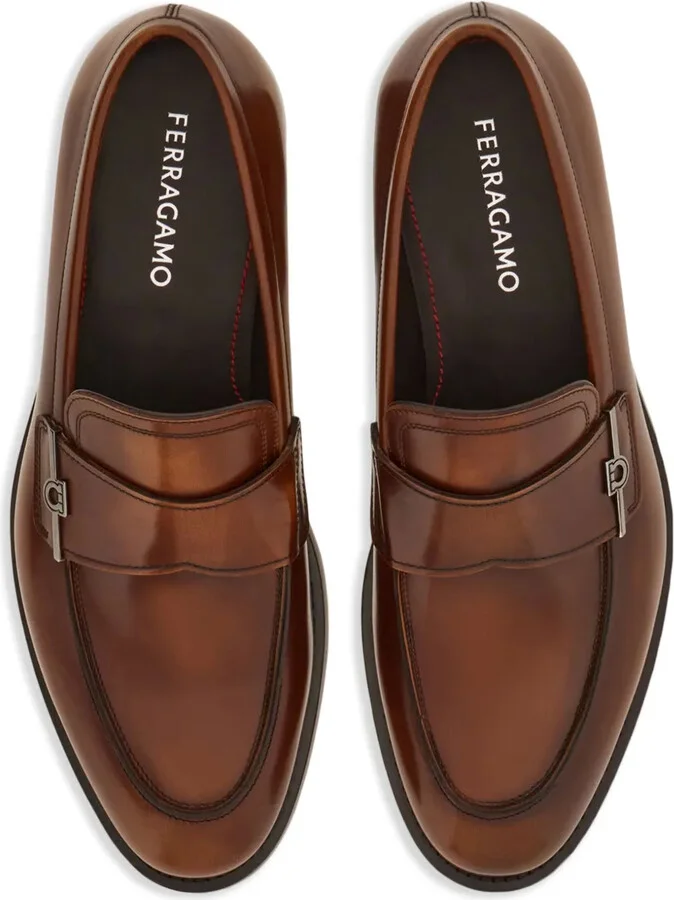Gancini-plaque loafers - Image 4