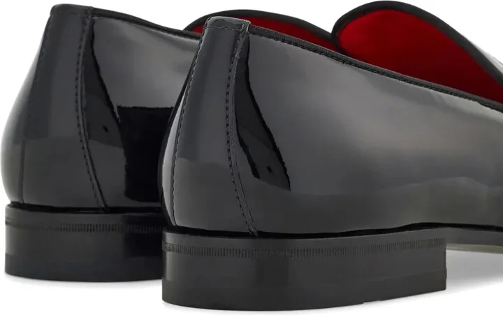 Gancini-plaque loafers - Image 5
