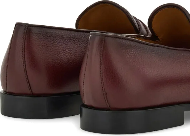 Gancini-plaque loafers - Image 3