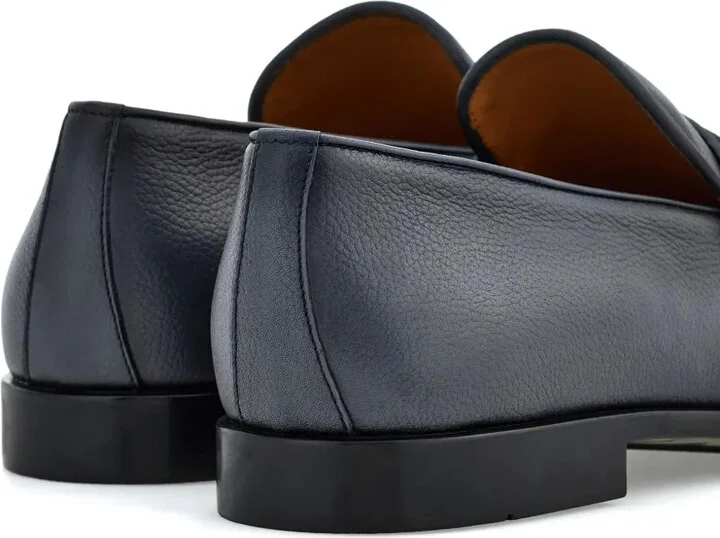 Gancini-plaque loafers - Image 3