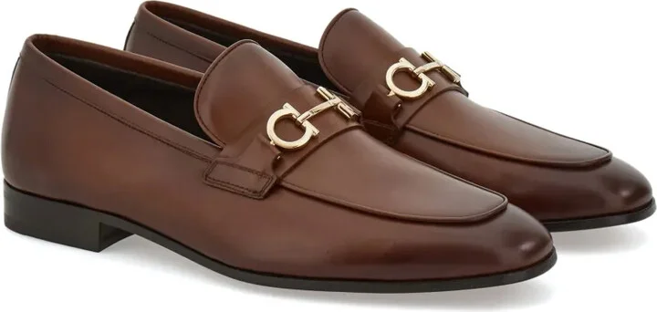 Gancini-plaque loafers - Image 2