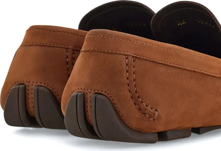 Gancini-plaque loafers - Image 5