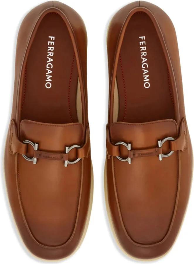 Gancini-plaque loafers - Image 4