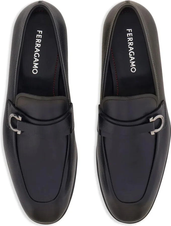 Gancini-plaque loafers - Image 4