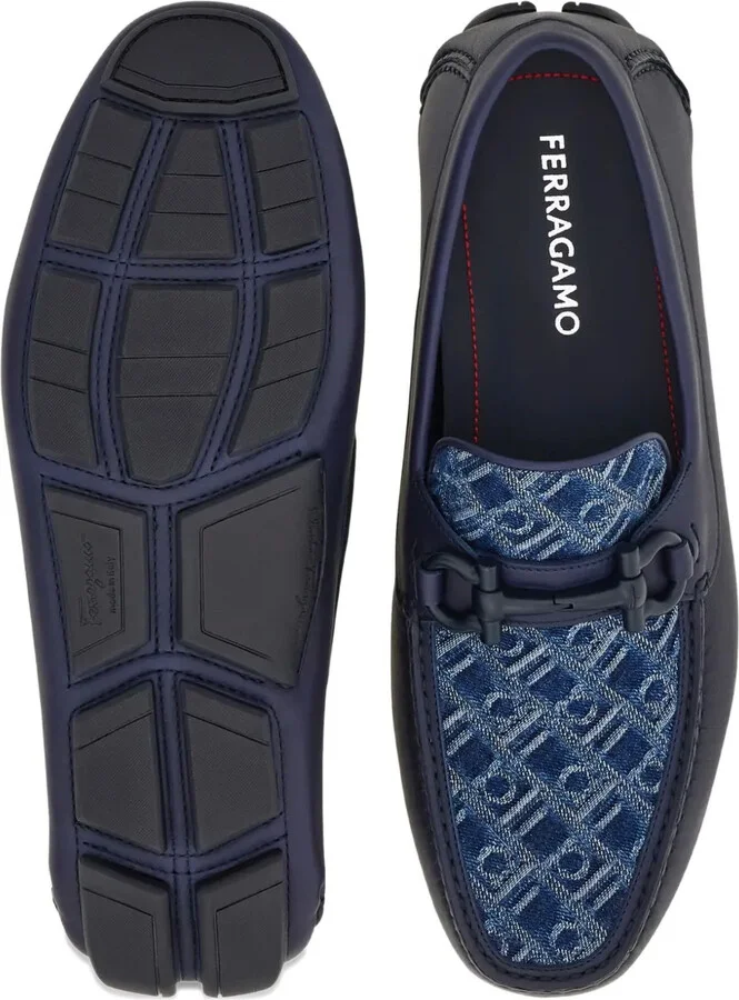 Gancini-plaque loafers - Image 5