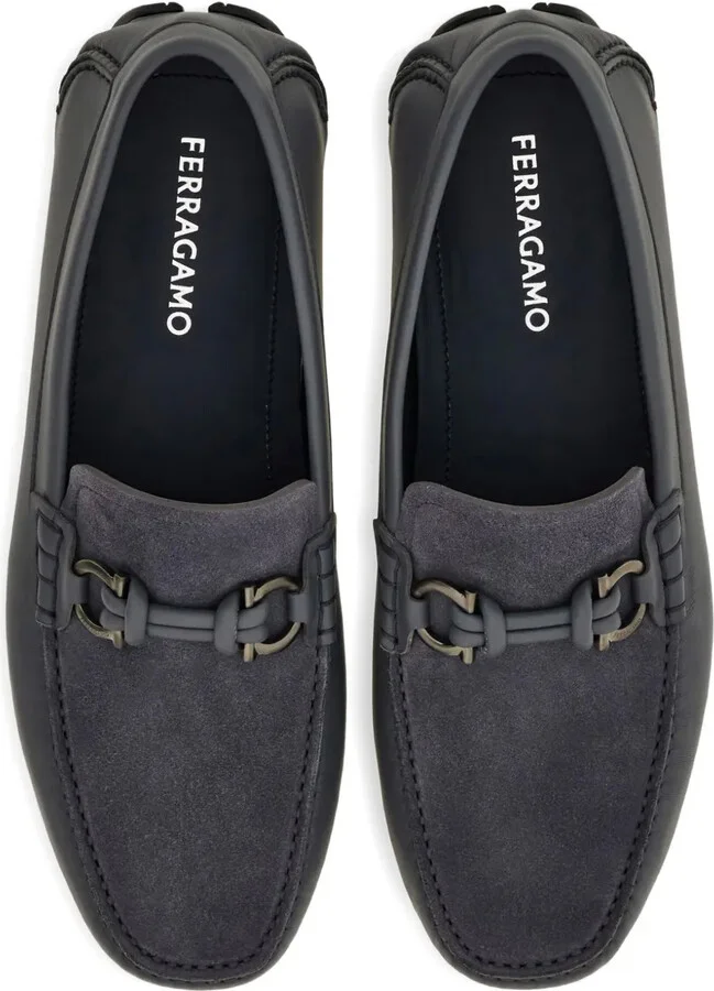 Gancini-plaque loafers - Image 4