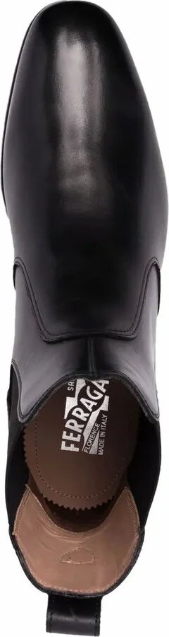 Gancio-embossed boots - Image 4
