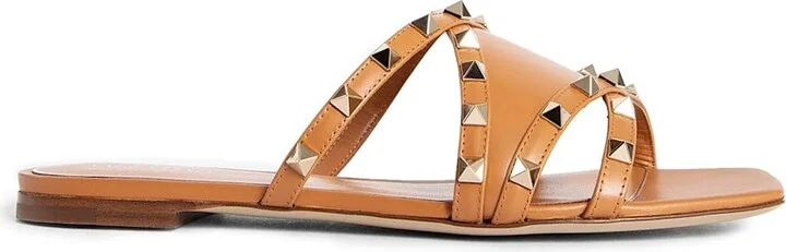 Garavani Rockstud Leather Flat Sandals