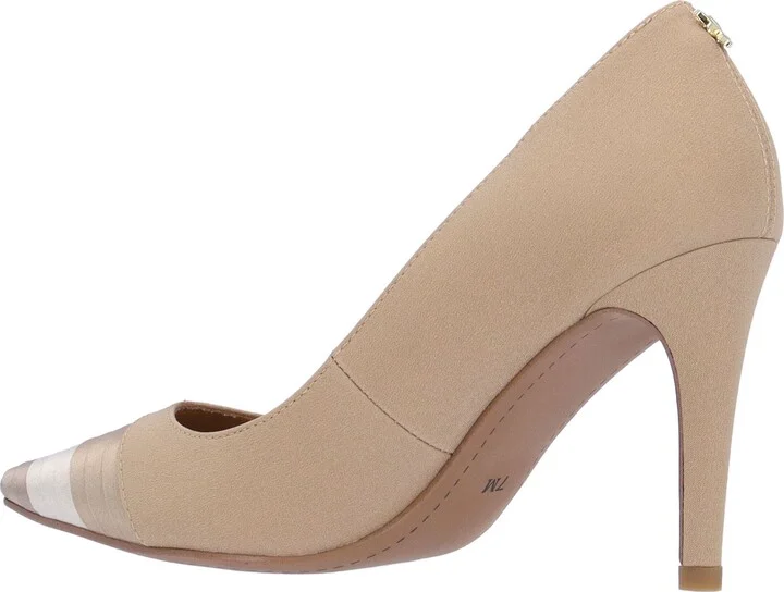 Garbina Pointed Toe Pump - Image 9